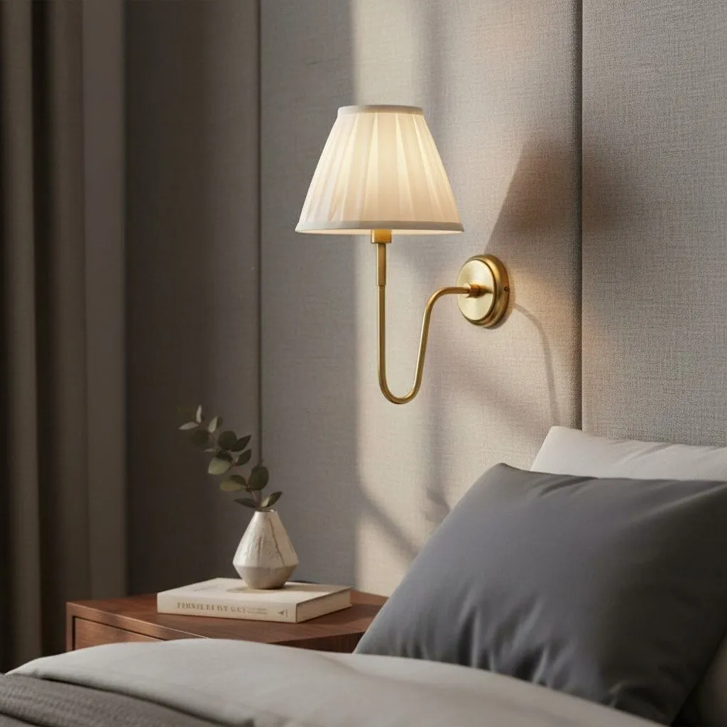 Ivoralux Wandlamp met taps toelopende stoffen kap - Moderne klassieke wandlamp met gebogen arm voor gangen of slaapkamers HL2143