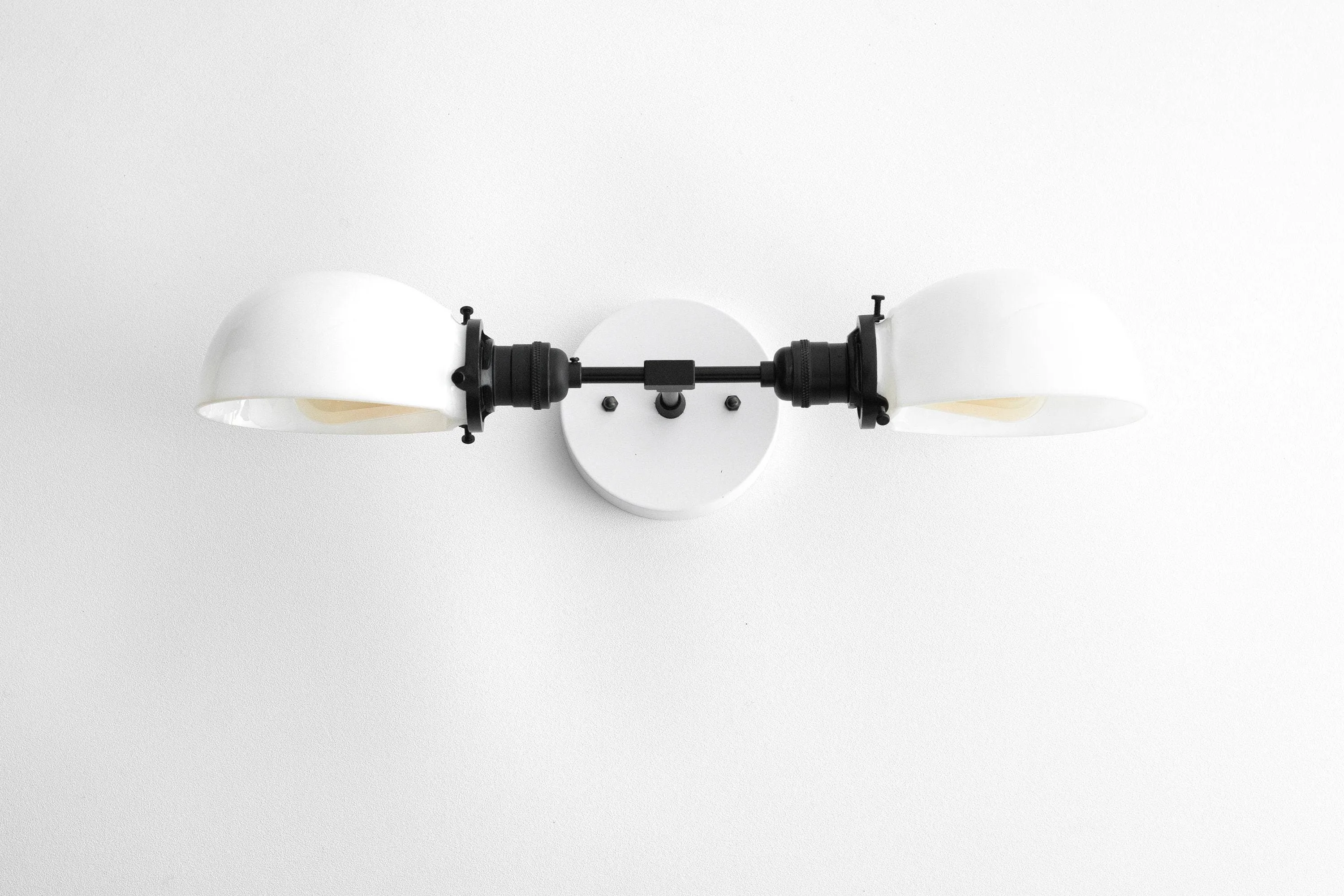 Ornato Luxe Mid-Century Vanity Light - Badkamerarmatuur van messing met opaalglas HL1688