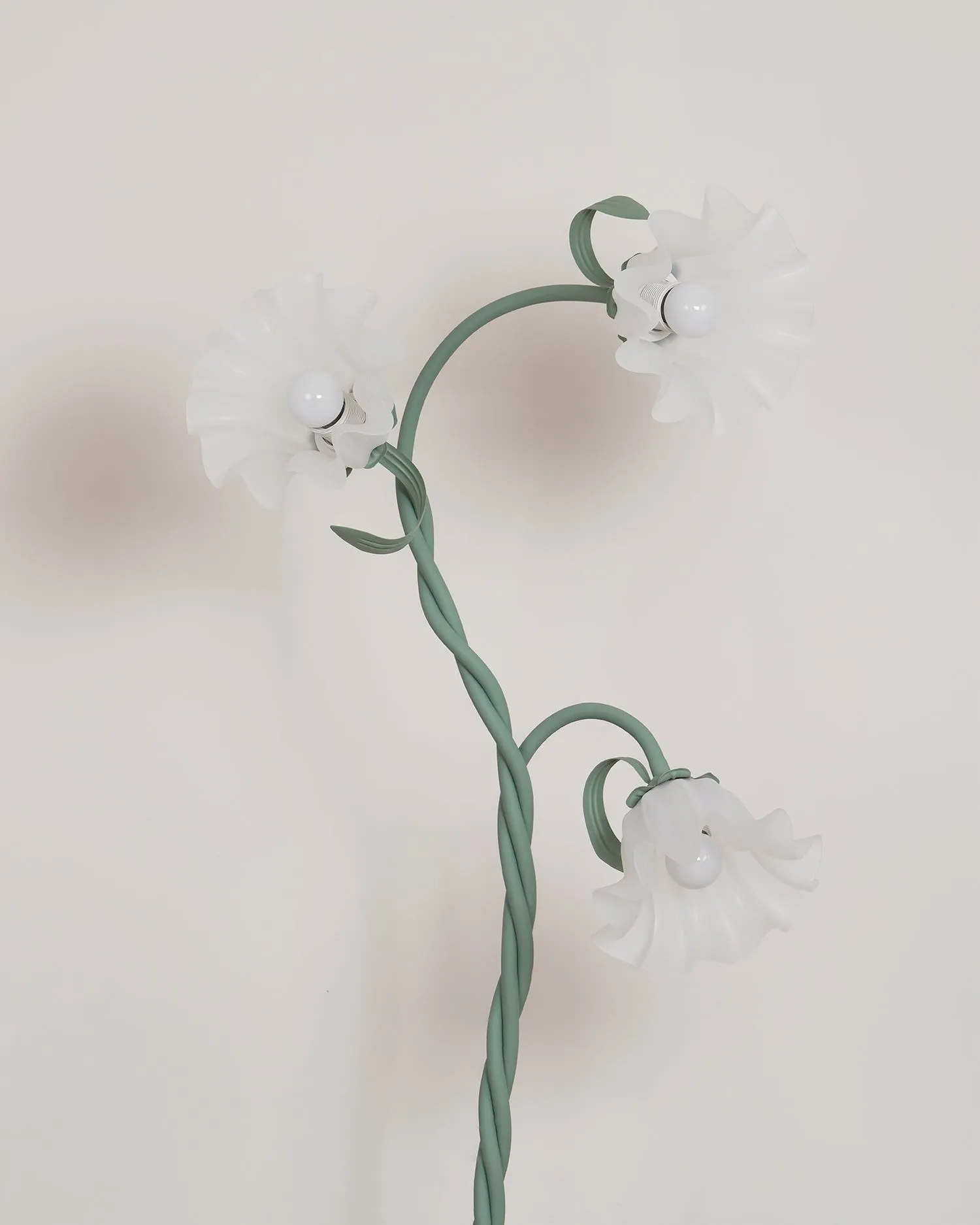 Creatieve multi-kops wikkelbloemvormige vloerlamp HL403