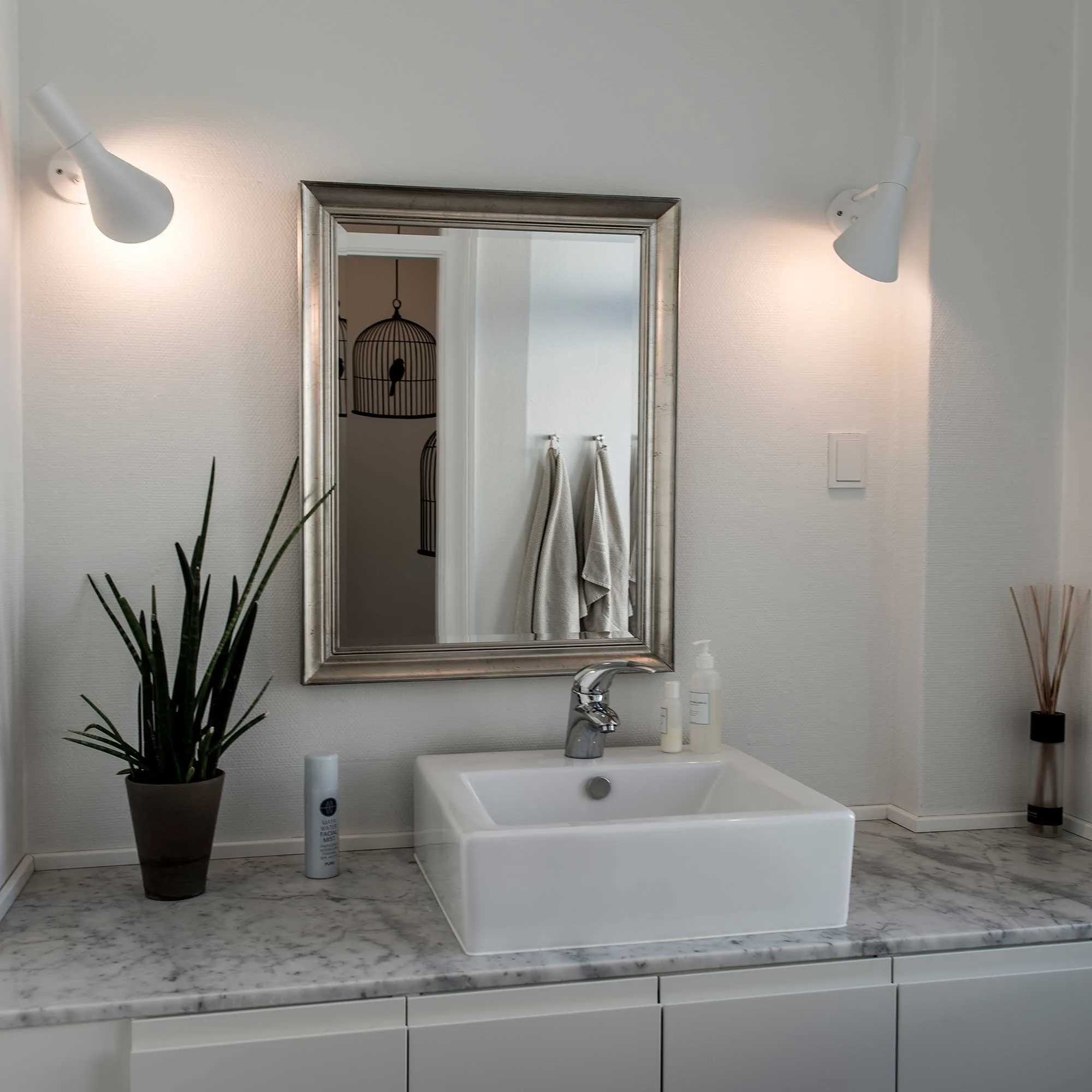 Klassieke Richtingsgebonden Asymmetrische Metalen Wandlamp HL53