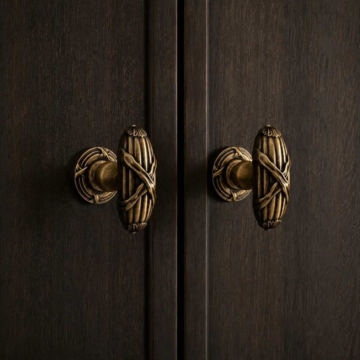 Antique Brass Leaf Cabinet Knob