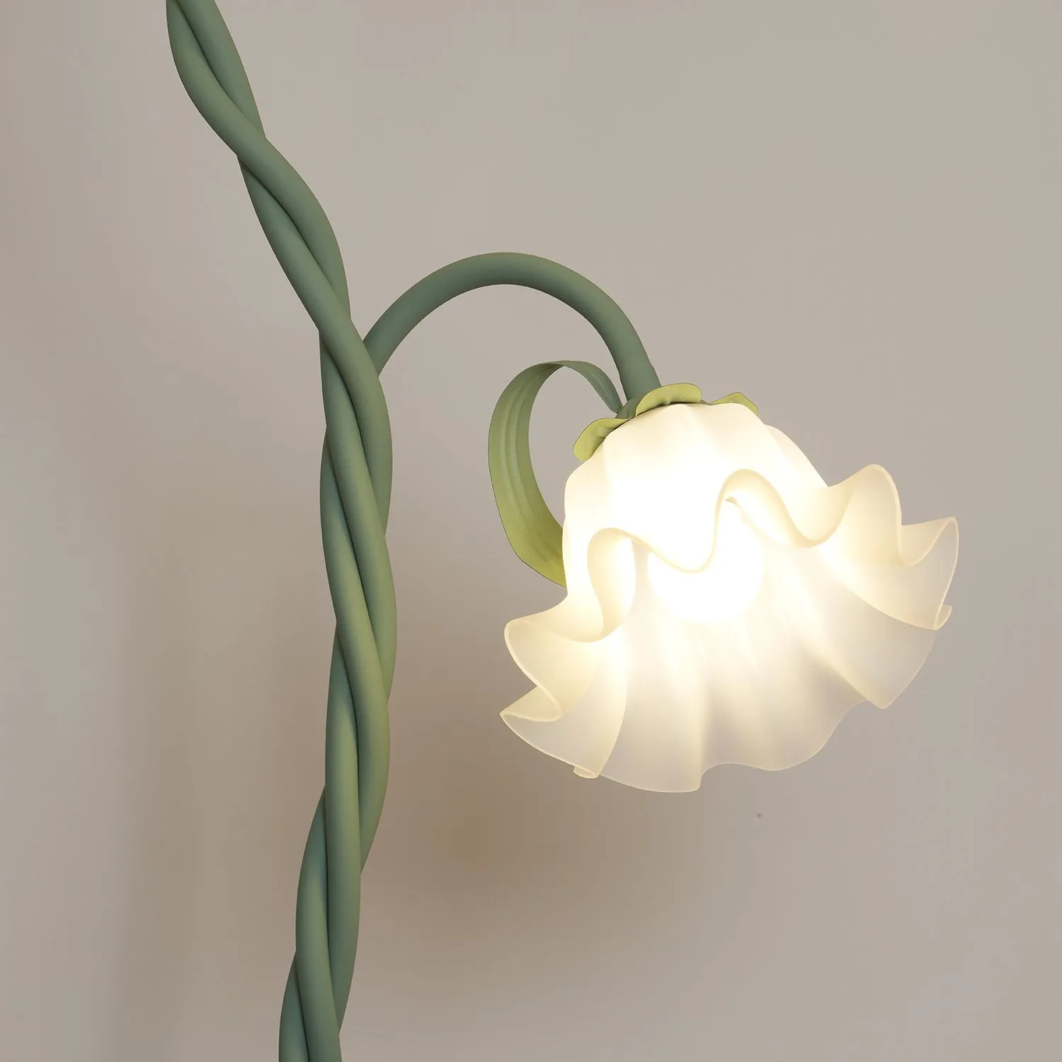 Creatieve multi-kops wikkelbloemvormige vloerlamp HL403