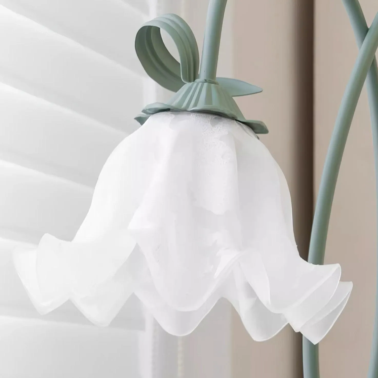 Creatieve multi-kops wikkelbloemvormige vloerlamp HL403