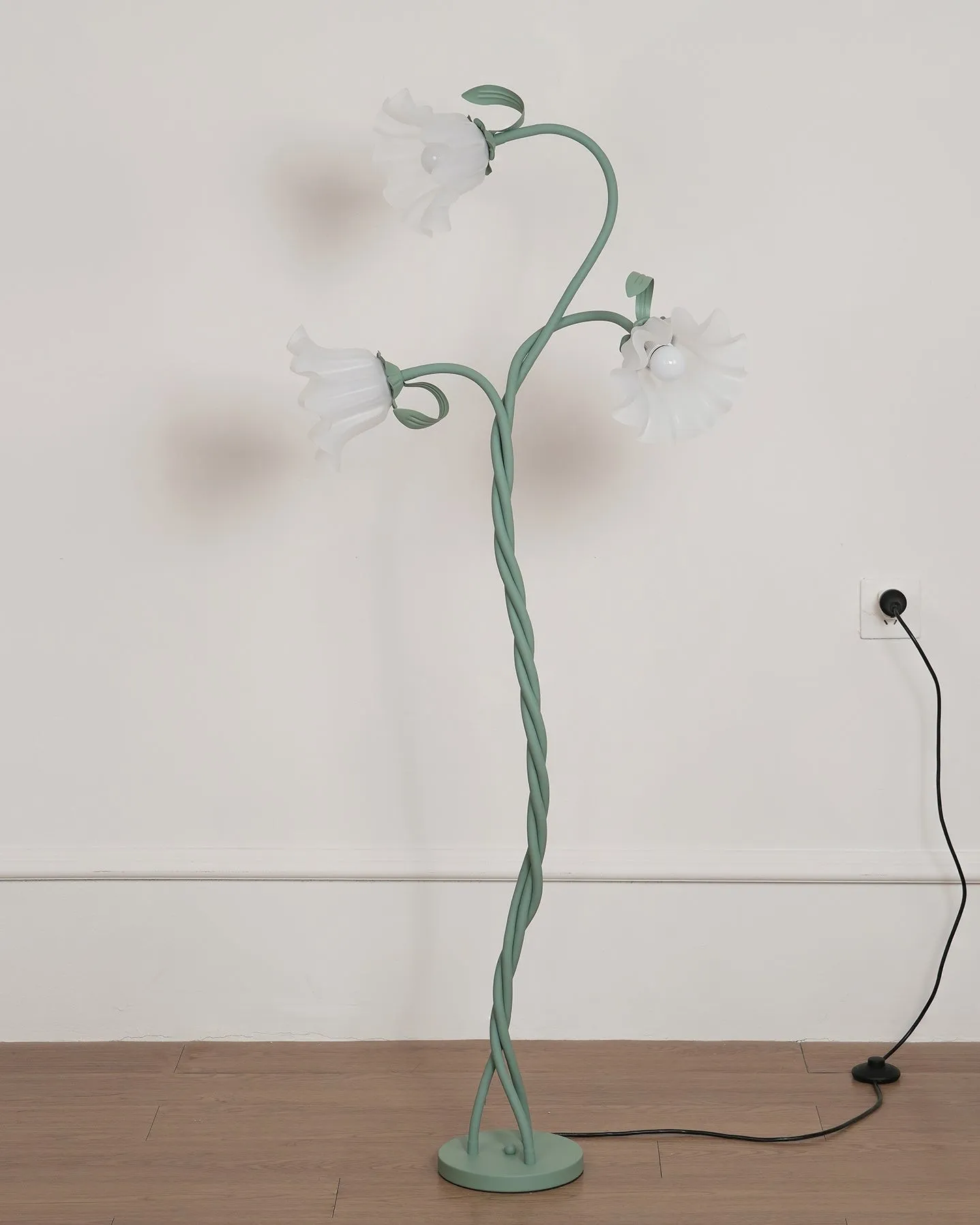Creatieve multi-kops wikkelbloemvormige vloerlamp HL403