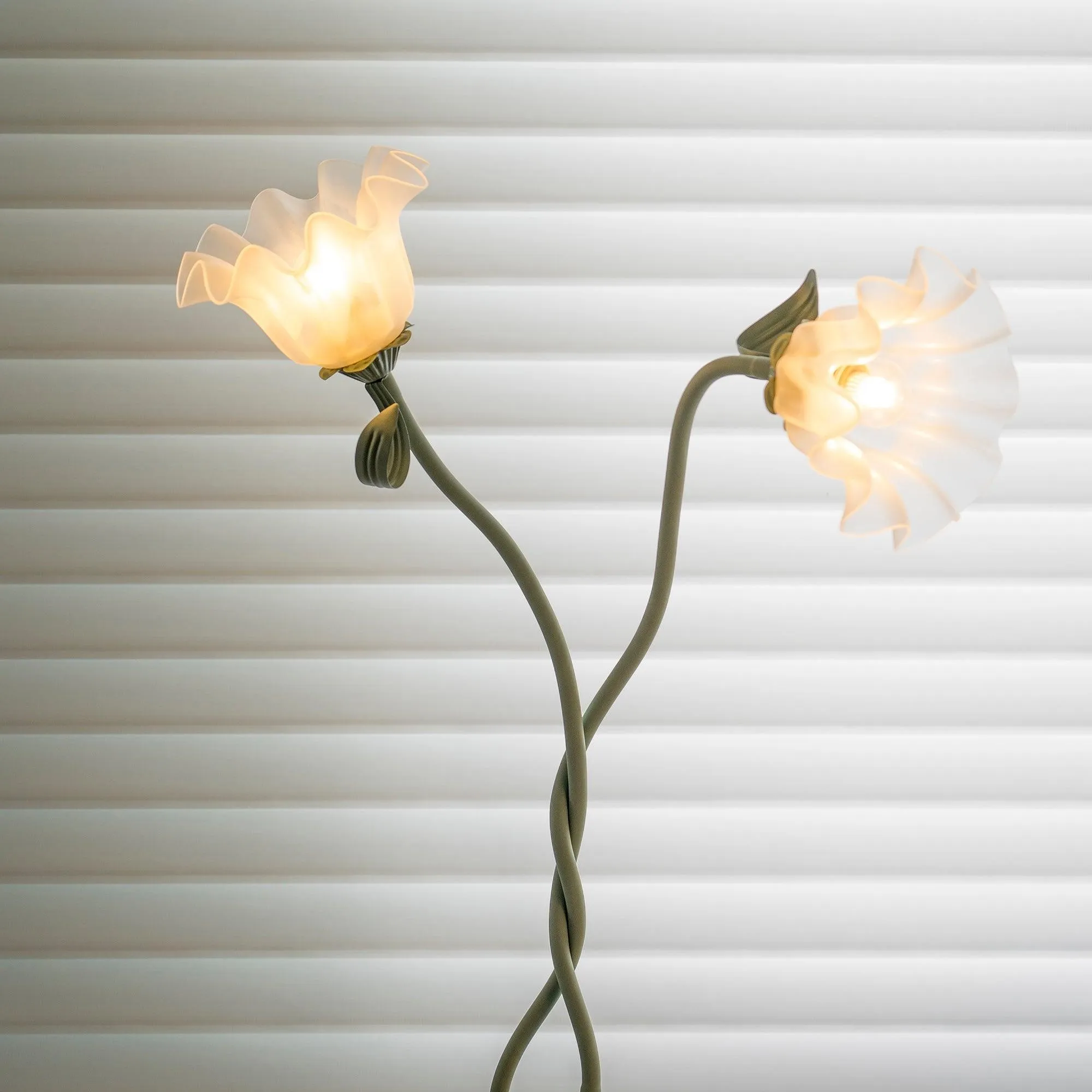 Creatieve multi-kops wikkelbloemvormige vloerlamp HL403