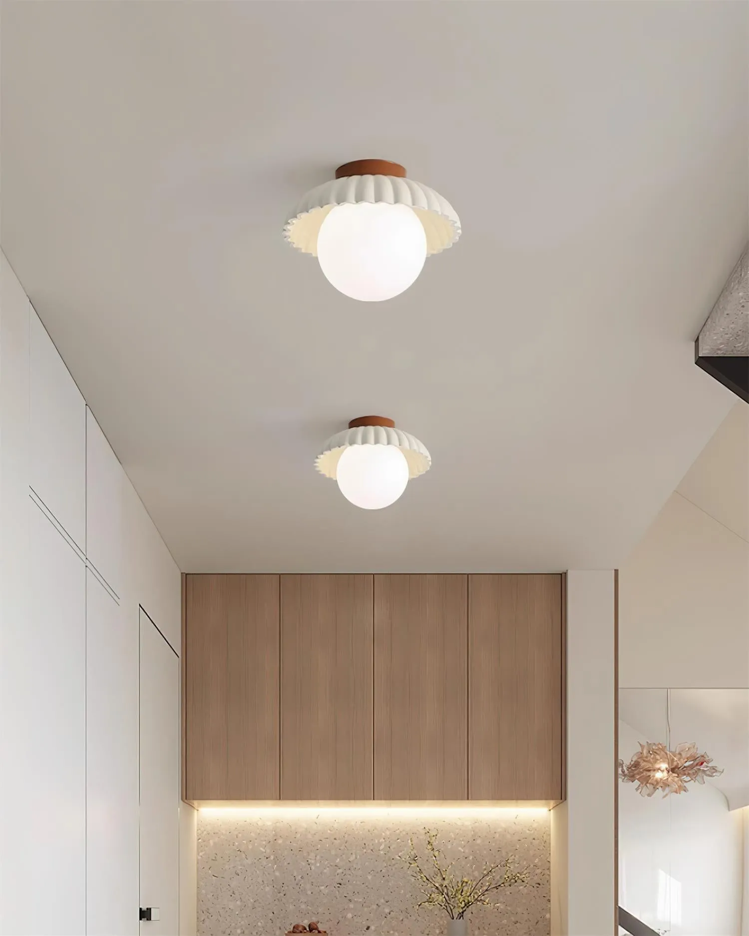Alien Cream Style Ceiling Lamp HL348 | Ceiling Lamp | HOMELIGHTS