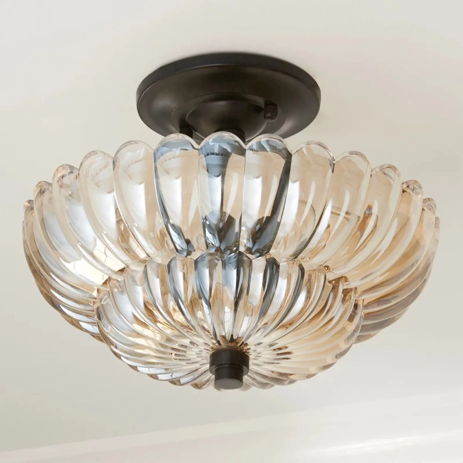 Semi-plafondlamp in parapluvorm, glazen lamp HL945