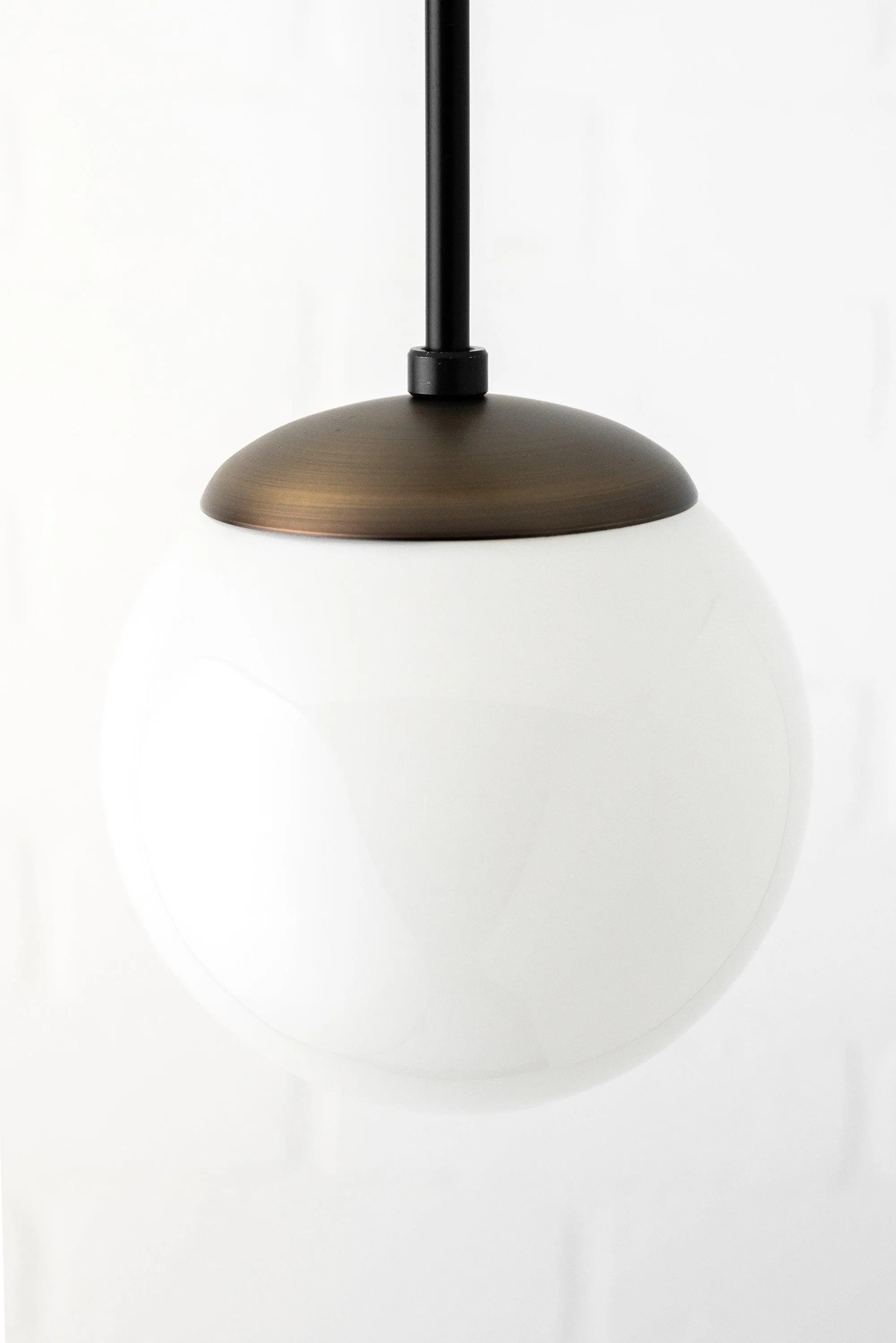 Glorica Glazen Witte Bolvormige Hanglamp - Mid-Century Modern Glazen Hanglamp HL1672