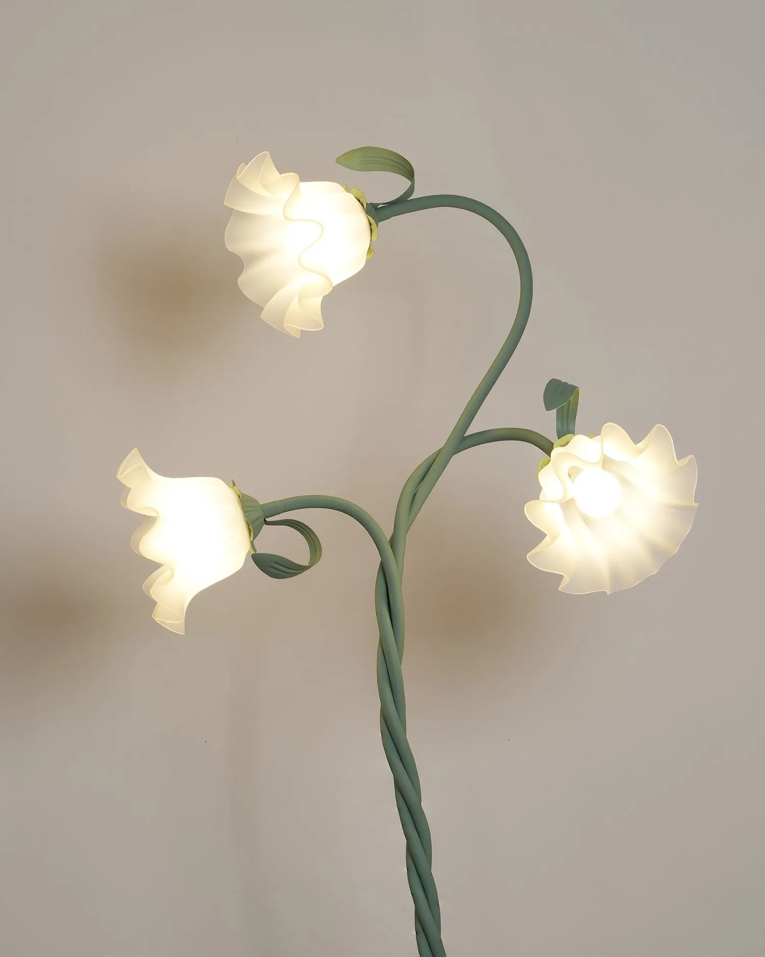 Creatieve multi-kops wikkelbloemvormige vloerlamp HL403