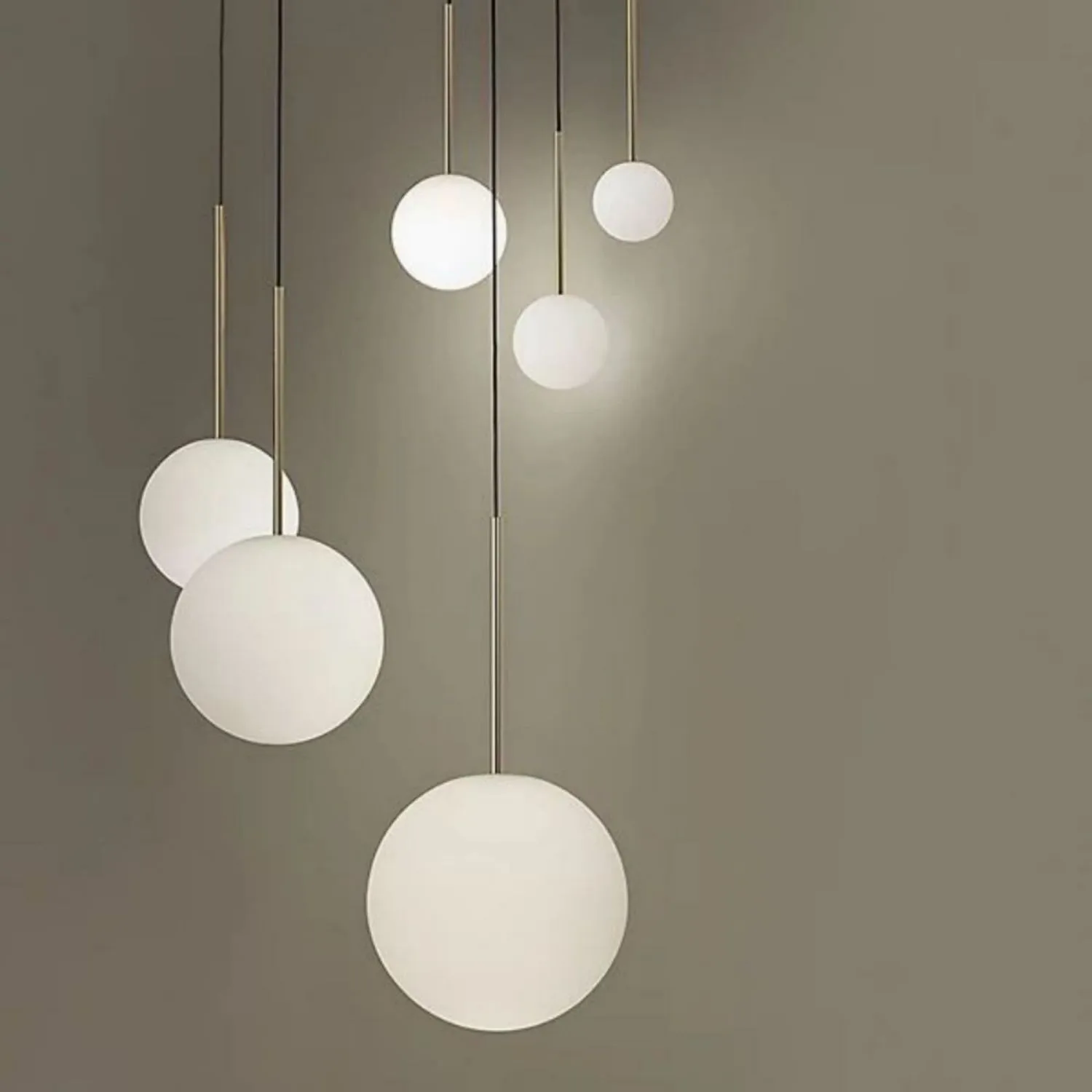 Bola Sphere Orb Hanglamp