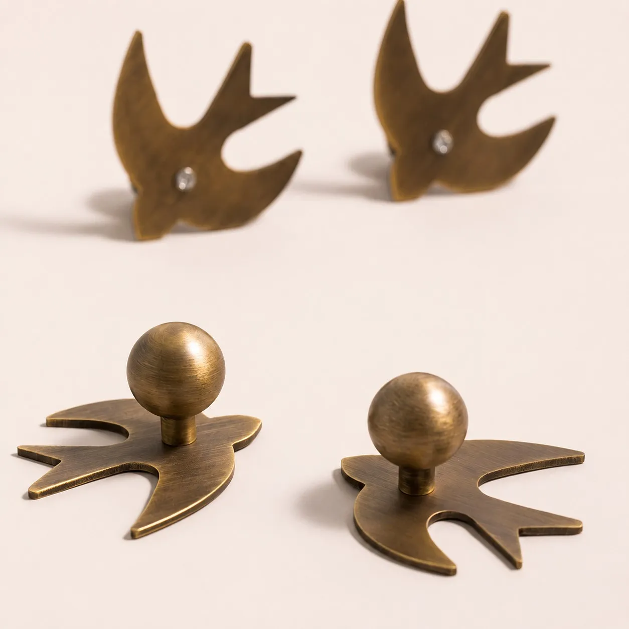 Swallow cabinet knob profile and edge detail
