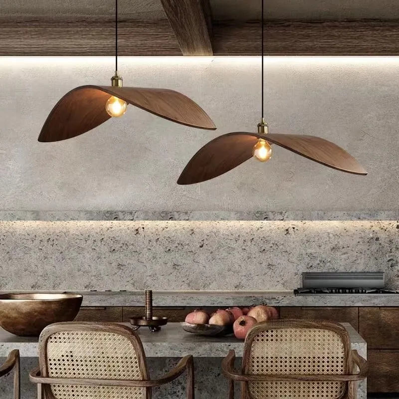 Curve houten hanglamp met vliegend blad HL132
