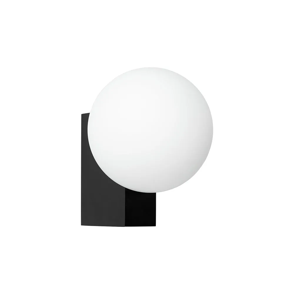 Minimalistische bolvormige wandlamp HL558