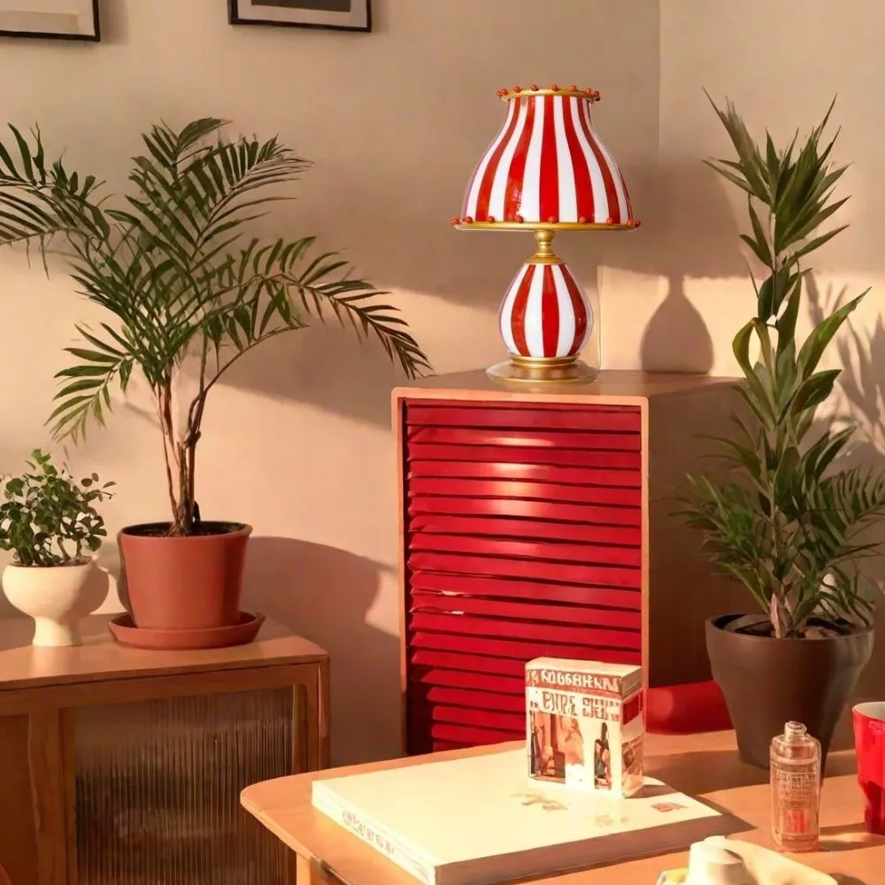 Circus tafellamp - Rood-Witte Strepen Metalen Design HL1048