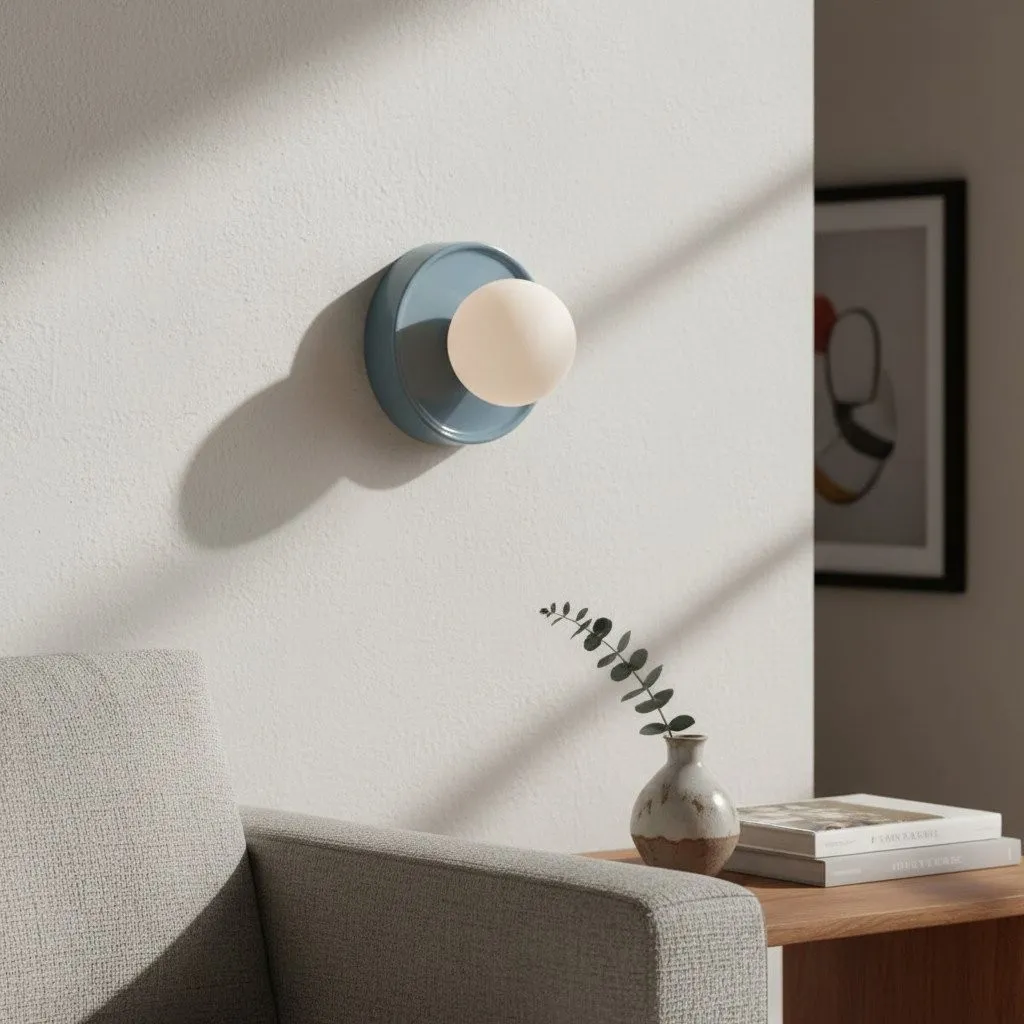 Solna ronde glazen wandlamp met keramische voet - minimalistische verlichting voor slaapkamer of hal HL1932