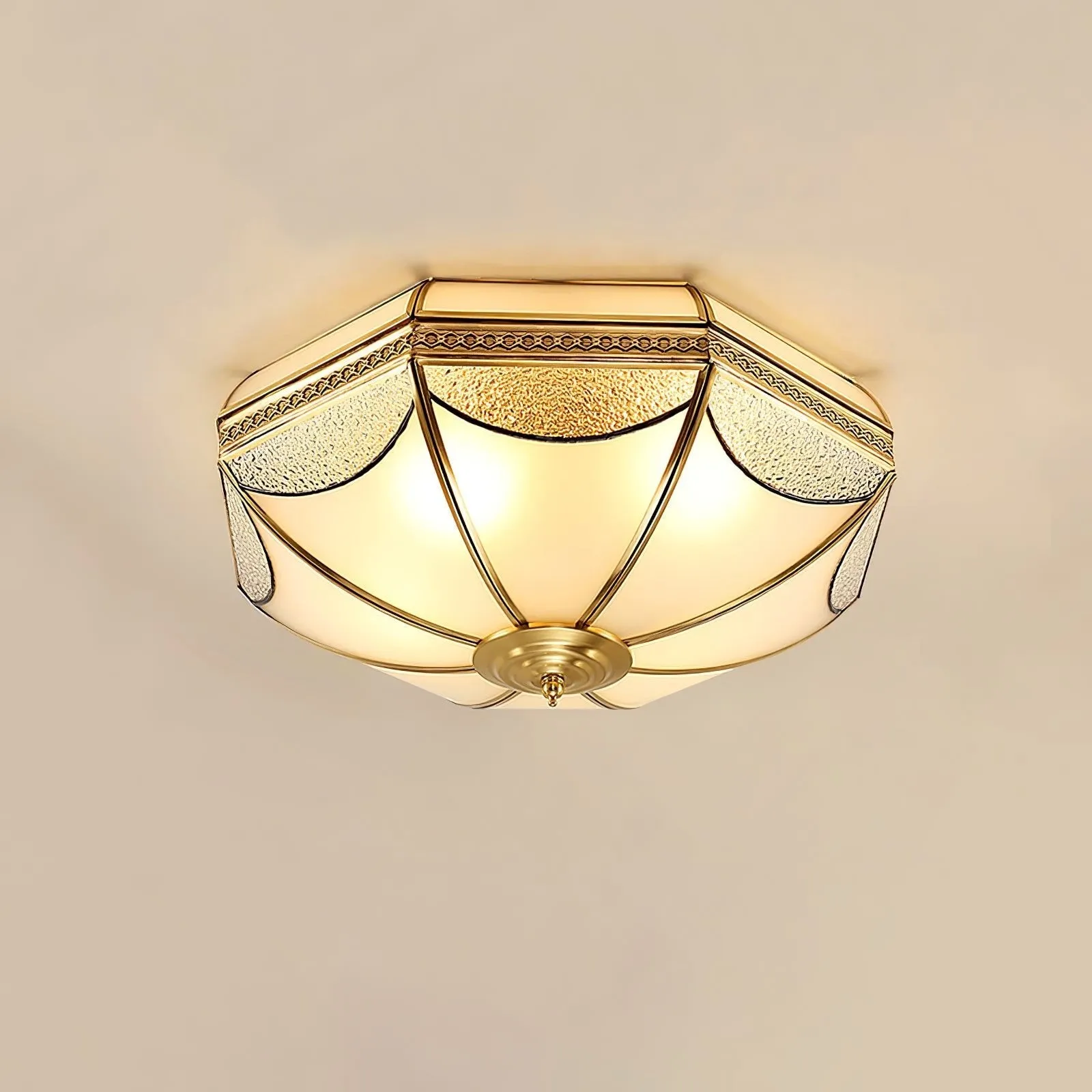 Plafondlamp in de vorm van een koepel in pakhuisvorm HL834