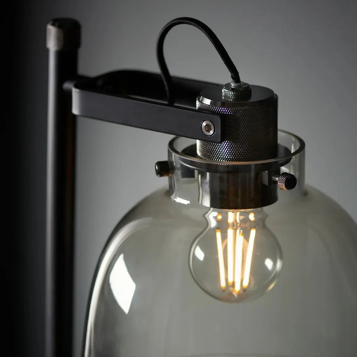 Readium industriële vloerlamp - Verstelbare glazen kop met metalen voet voor woonkamer en slaapkamer HL2063