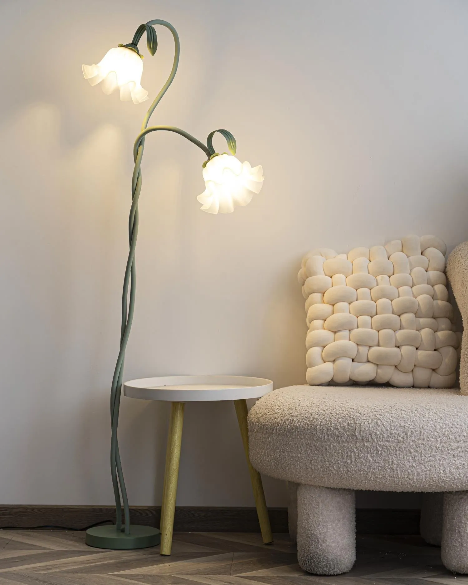 Creatieve multi-kops wikkelbloemvormige vloerlamp HL403