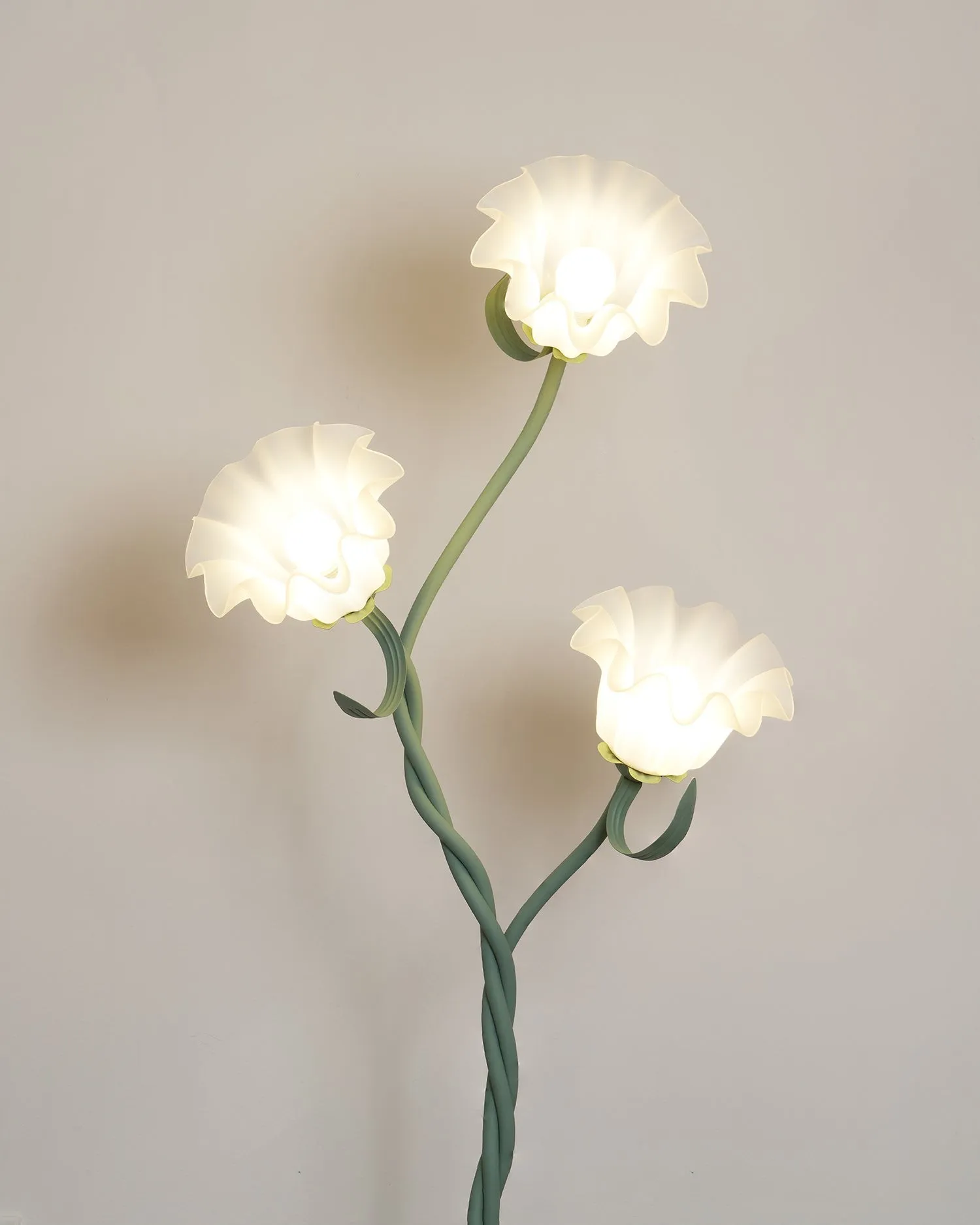 Creatieve multi-kops wikkelbloemvormige vloerlamp HL403
