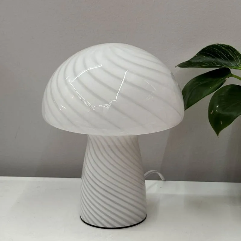 Moderne paddestoelgestreepte glazen tafellamp HL176