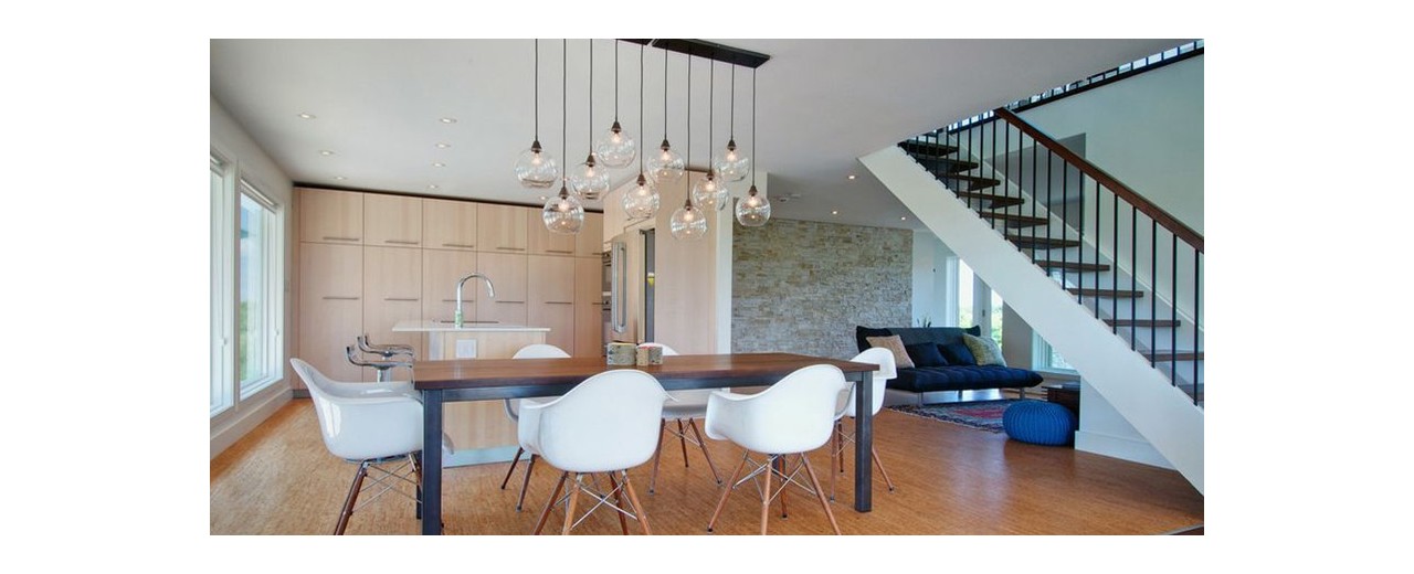 Pourquoi est-ce que je recommande fortement l'utilisation d'une suspension de table à manger ?